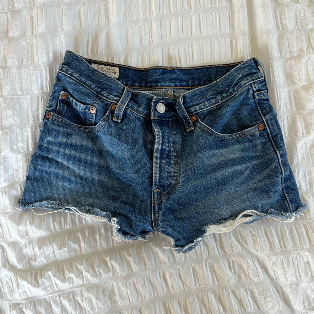 Levi Strauss 501 shorts size 24